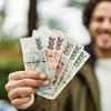 požádejte zde o půjčku s nízkou úrokovou sazbou